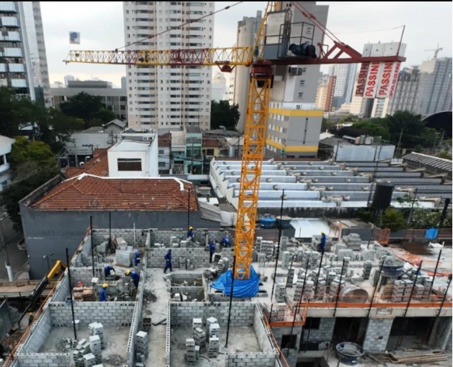 Modelos que podem operar como <strong>grua ascensional?</strong>
